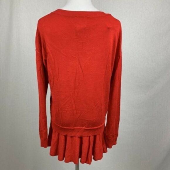 ELLIE FLOUNCE SWEATER M/L - Picture 2 of 2